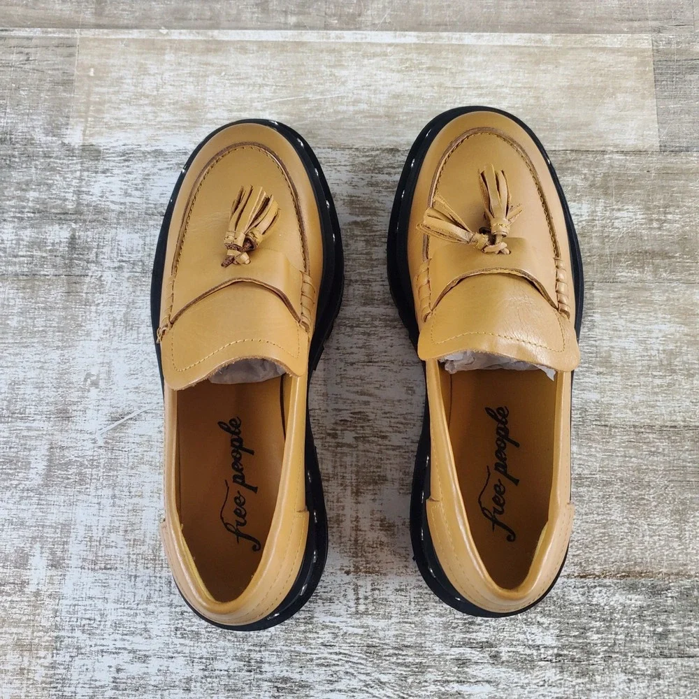 Free People Teagan Tassel Loafers Shoes Womens Sz 9 Caramel Cafe Goth Gothic